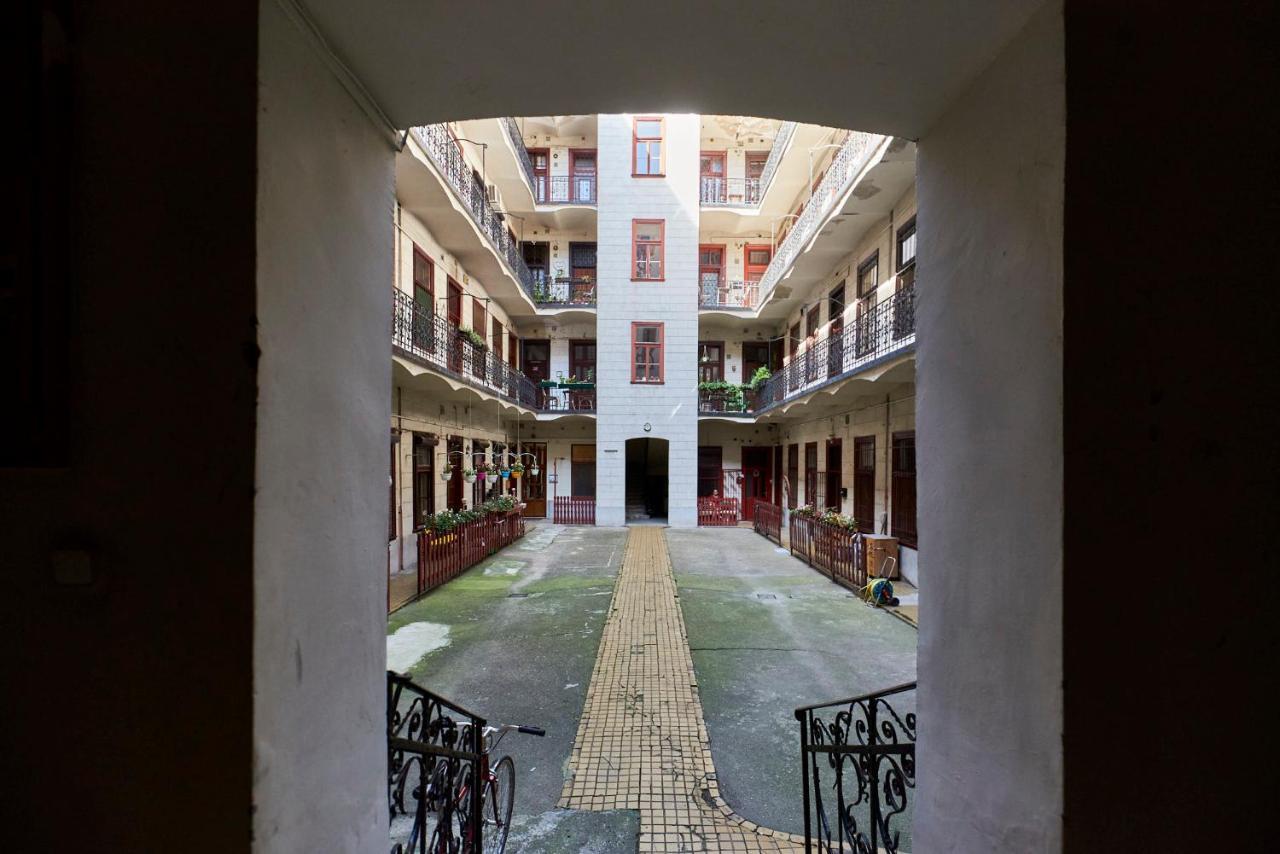Apartment Dembi At The Great Park Budapest